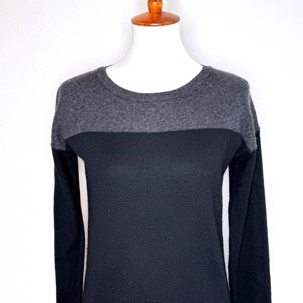 360 CASHMERE Crewneck Sweater Dress SMALL Colorblock Black & Gray Minimal Luxury - Picture 2 of 8